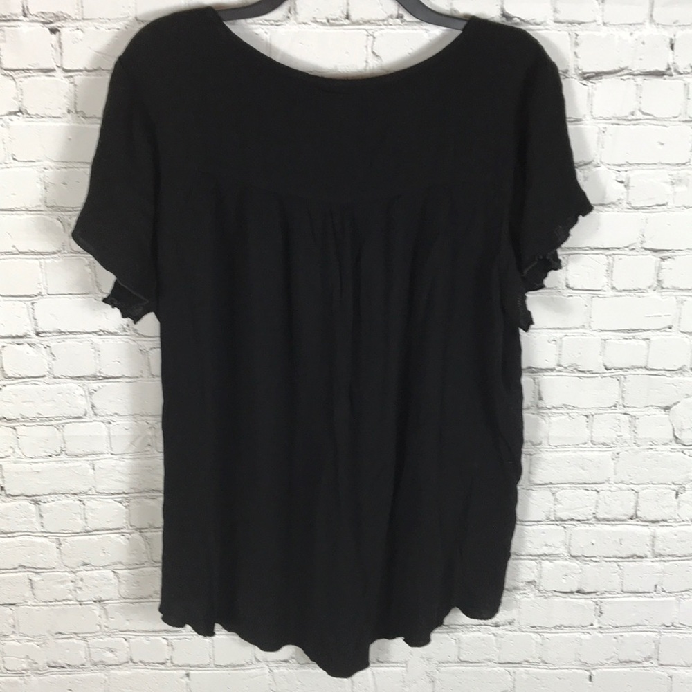 Torrid Sz 3 Lace Inset Flutter Sleeve Top - Picture 5 of 5